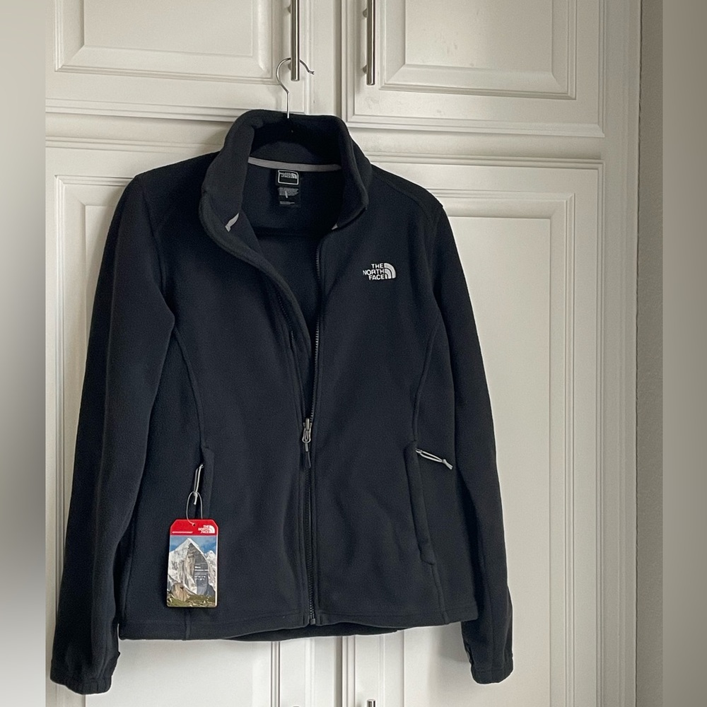 North Face, Medium fleece jacket. NWT .